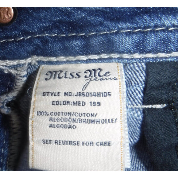 Miss Me JB5014H105‎ Boyfriend Bermuda Shorts Womens 29 Embroidered Distressed - Picture 4 of 12